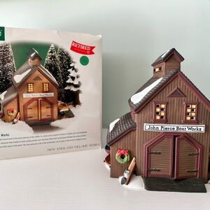 Department 56 New England Series - Pierce Boat Works